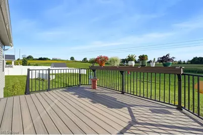 4396 Pioneer Circle SW, Massillon, OH 44646 - Photo 33