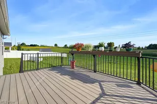 4396 Pioneer Cir SW, Massillon, OH 44646 - Photo 33