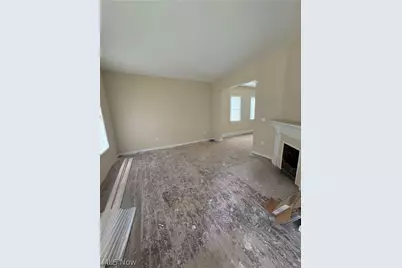 1210 Lawrence Road NE, Canton, OH 44705 - Photo 11