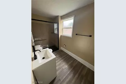 1210 Lawrence Road NE, Canton, OH 44705 - Photo 31
