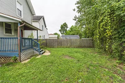 327 Schrock Place SW, Canton, OH 44647 - Photo 33