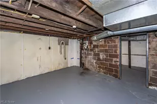 327 Schrock Pl SW, Canton, OH 44647 - Photo 25