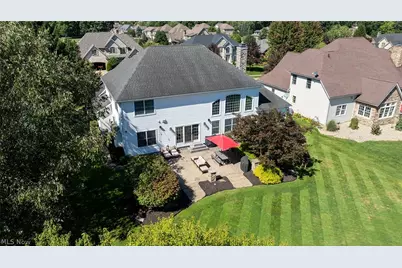 3407 Chadwick Drive, Uniontown, OH 44685 - Photo 37