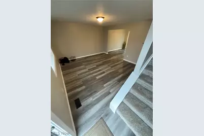 3960 W Erie Avenue #9, Lorain, OH 44053 - Photo 5