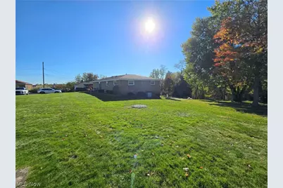 240 N 20th Street, Weirton, WV 26062 - Photo 25