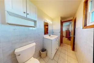 240 N 20th St, Weirton, WV 26062 - Photo 17