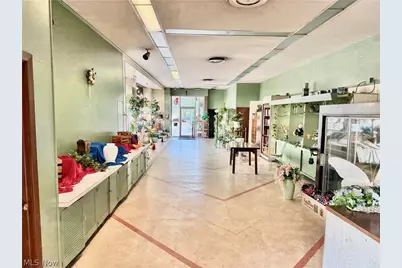 201 Market Avenue S, Canton, OH 44702 - Photo 11