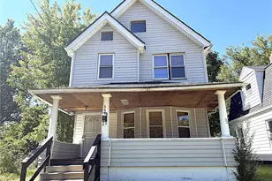 660 E 126th St, Loveland, OH 44108 - Photo 1