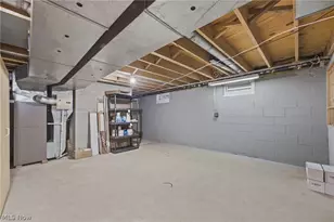 2500 Treetop Cir NE, Canton, OH 44705 - Photo 41