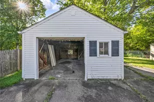 2140 Garfield Blvd, Lorain, OH 44052 - Photo 7
