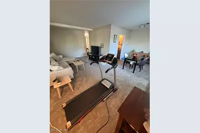 11820 Edgewater Drive #422, Oakwood, OH 44107 - Photo 5