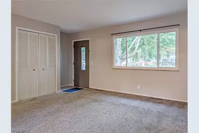 8636 Camelot Avenue NW, Canal Fulton, OH 44614 - Photo 3