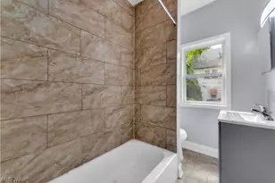 12322 Fairport Ave, Loveland, OH 44108 - Photo 17