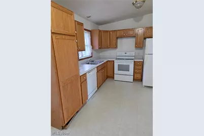 139 Meadowpark Drive, Cambridge, OH 43725 - Photo 17