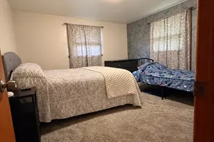 263 Park Dr, Campbell, OH 44405 - Photo 5