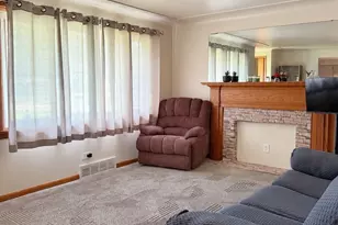 263 Park Dr, Campbell, OH 44405 - Photo 3