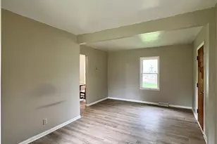 548 Winans Ave, Akron, OH 44306 - Photo 9