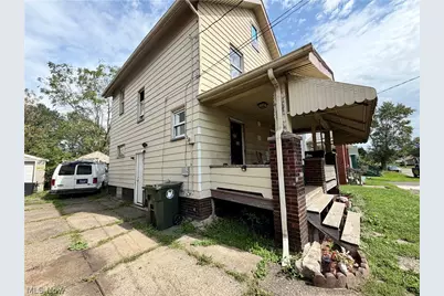 2013 17th Street NE, Canton, OH 44705 - Photo 3