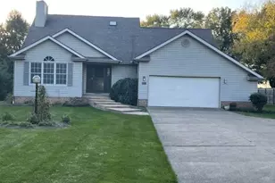 6235 Beverly Ave NE, Canton, OH 44721 - Photo 1