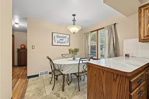 553 Judith Ln, Struthers, OH 44471 - Photo 7