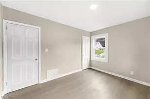 137 E Rosewood Ave, Akron, OH 44301 - Photo 17