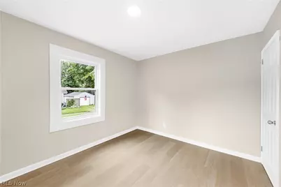 137 E Rosewood Avenue, Akron, OH 44301 - Photo 19