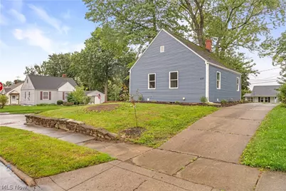 137 E Rosewood Avenue, Akron, OH 44301 - Photo 25