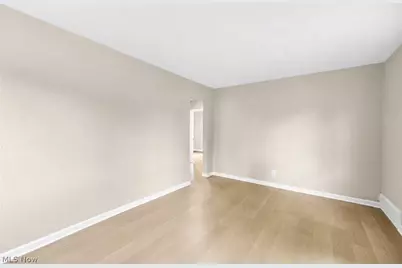137 E Rosewood Avenue, Akron, OH 44301 - Photo 11