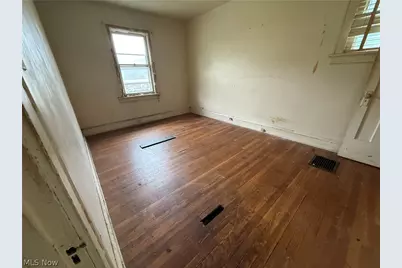 13809 Diana Avenue, Loveland, OH 44110 - Photo 15