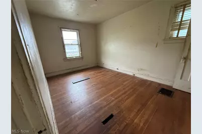 13809 Diana Avenue, Loveland, OH 44110 - Photo 11