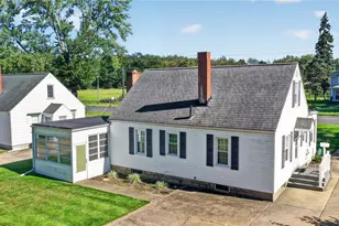 2825 E Center St, Conneaut, OH 44030 - Photo 5