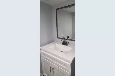4100 Fairgrove Avenue SW, Massillon, OH 44646 - Photo 9