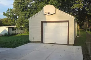 4100 Fairgrove Ave SW, Massillon, OH 44646 - Photo 3