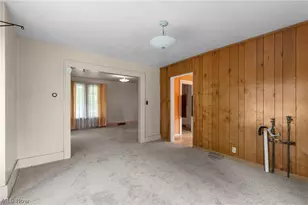 210 Maple Ave, St Clairsville, OH 43950 - Photo 9