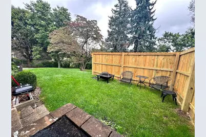 2520 Clarendon Avenue NW, Canton, OH 44708 - Photo 3