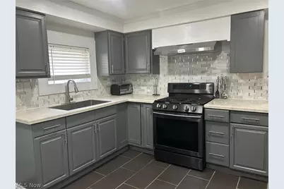 1607 E 34th Street, Loveland, OH 44114 - Photo 5