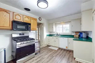 5873 Wadsworth Rd, Medina, OH 44256 - Photo 11