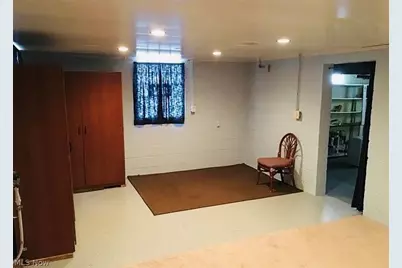 2176 10th Street SW, Akron, OH 44314 - Photo 19