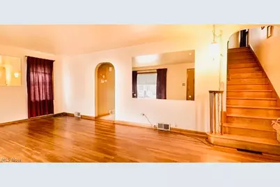 2176 10th Street SW, Akron, OH 44314 - Photo 5