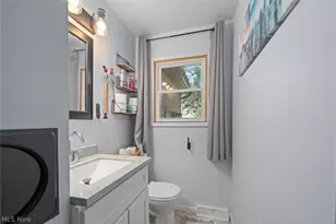 2382 Penny Ln, Youngstown, OH 44515 - Photo 21