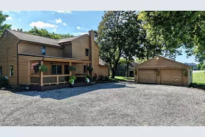 6075 Paris Avenue NE, Louisville, OH 44641 - Photo 1