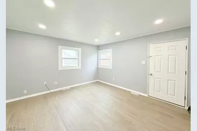 14208 Clifford Avenue, Loveland, OH 44135 - Photo 5