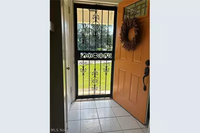 1111 Colonial Boulevard NE, Canton, OH 44714 - Photo 11