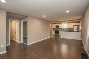 318 Elmport Ave NE, Canton, OH 44704 - Photo 3