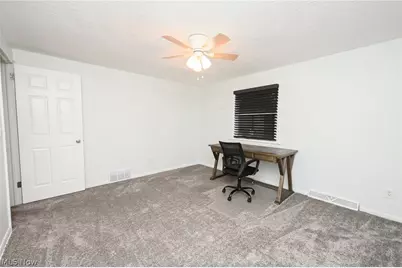 5207 Gargasz Drive, Lorain, OH 44053 - Photo 25