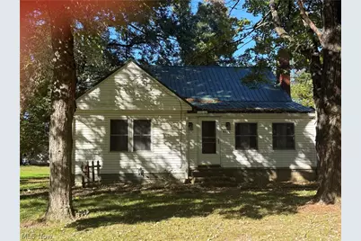 931 Merrick Avenue, Zanesville, OH 43701 - Photo 1