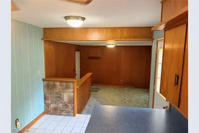 1758 Lancaster Drive, Youngstown, OH 44511 - Photo 7