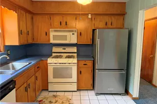 1758 Lancaster Dr, Youngstown, OH 44511 - Photo 5