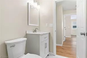 1270 Mallard Pond Circle, Grandview Heights, OH 44147 - Photo 31