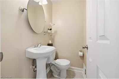 567 Twilight Drive, Green Hills, OH 44131 - Photo 11